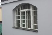 Vertikální žaluzie pro salon